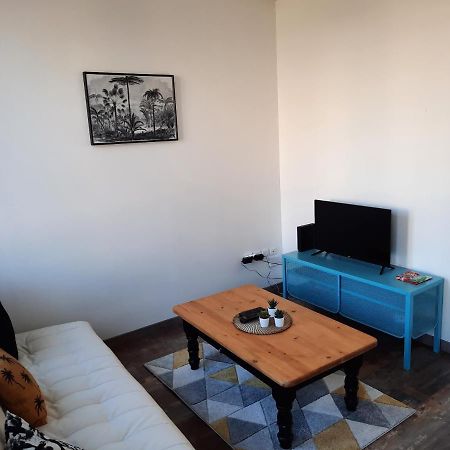 Appartement Hyper centre, Wifi, proche gare à Valenciennes Extérieur photo